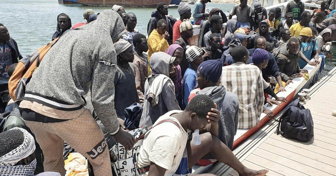 Des Sénégalais, Guinéens, Ivoiriens et Maliens dans le lot : Nouakchott lance une grande opération expulsion des migrants irréguliers Des Sénégalais, Guinéens, Ivoiriens et Maliens dans le lot : Nouakchott lance une grande opération expulsion des migrants irréguliers