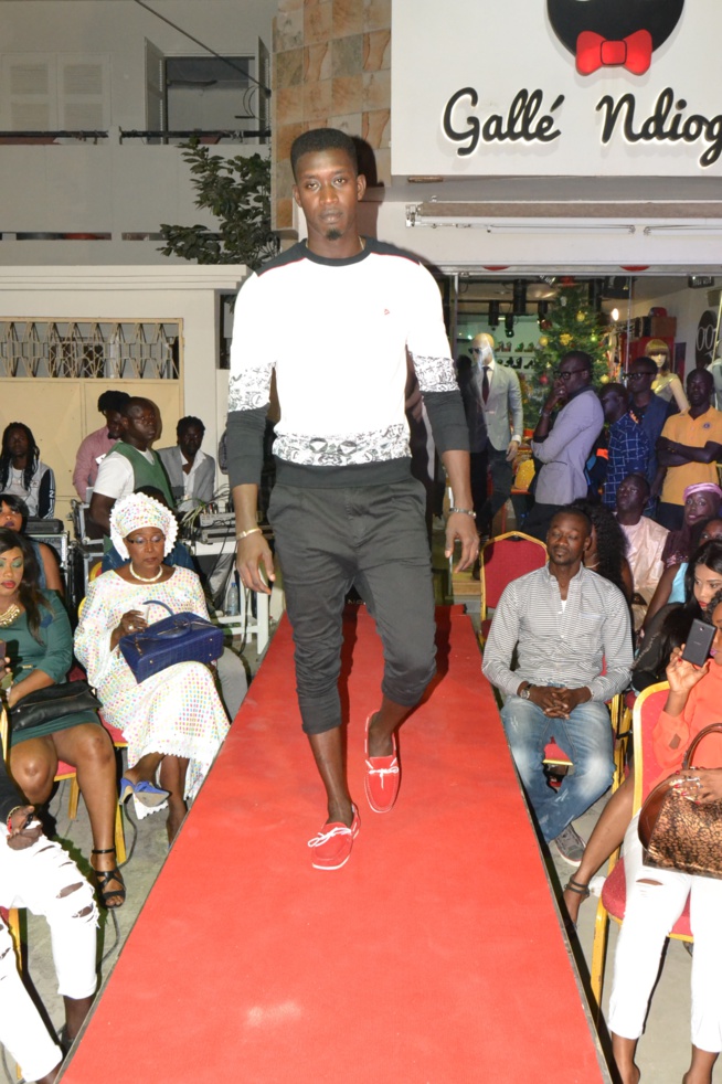 GALLE NDIOGOU présente sa derniere collection: Rendez -vous au HLM en face Cour privé Madieye Sall .