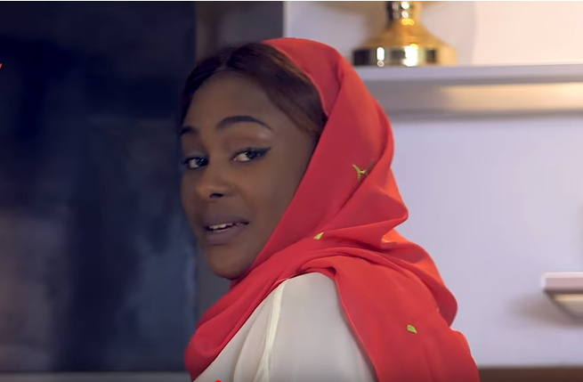 Adja rejoint le groupe Senico dans la série "Belle Famille" : Adja Keisha Khadija, une icône de polyvalence et d'excellence Adja rejoint le groupe Senico dans la série "Belle Famille" : Adja Keisha Khadija, une icône de polyvalence et d'excellence