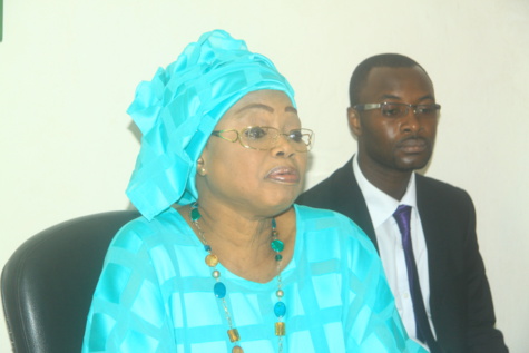 Maouloud 2015 : Les femmes de Benno Bokk Yakaar chez les Khalifes généraux Maouloud 2015 : Les femmes de Benno Bokk Yakaar chez les Khalifes généraux