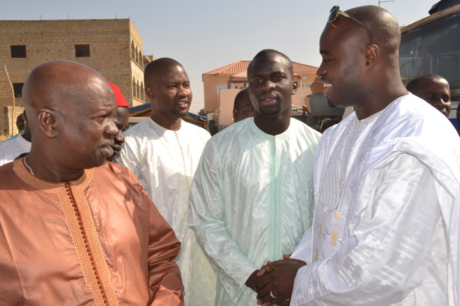 Maoloud 2015: L'homme d'affaires Aziz Ndiaye reçoit Serigne Sam Bousso chez lui à Tivaoune.