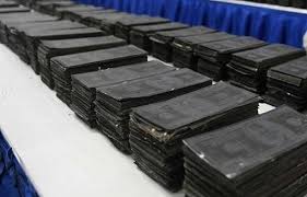 Faux monnayage: des billets noirs d’une contrevaleur de 2,284 milliards FCfa saisis par la douane Faux monnayage: des billets noirs d’une contrevaleur de 2,284 milliards FCfa saisis par la douane