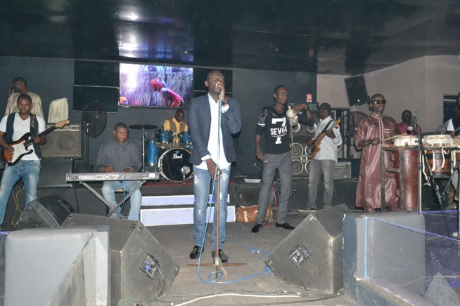 Pape Diouf ce 25 décembre au Bloowy, comme un air de fête, Regadez Pape Diouf ce 25 décembre au Bloowy, comme un air de fête, Regadez