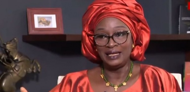 Macky Sall sera-t-il extradé ? Yassine Fall met fin au débat Macky Sall sera-t-il extradé ? Yassine Fall met fin au débat
