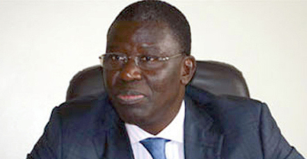 Babacar Gaye : "Le Pds est une hydre qui survivra au passage à la guillotine, tel que Macky Sall et ses juges l'envisagent" Babacar Gaye : "Le Pds est une hydre qui survivra au passage à la guillotine, tel que Macky Sall et ses juges l'envisagent"
