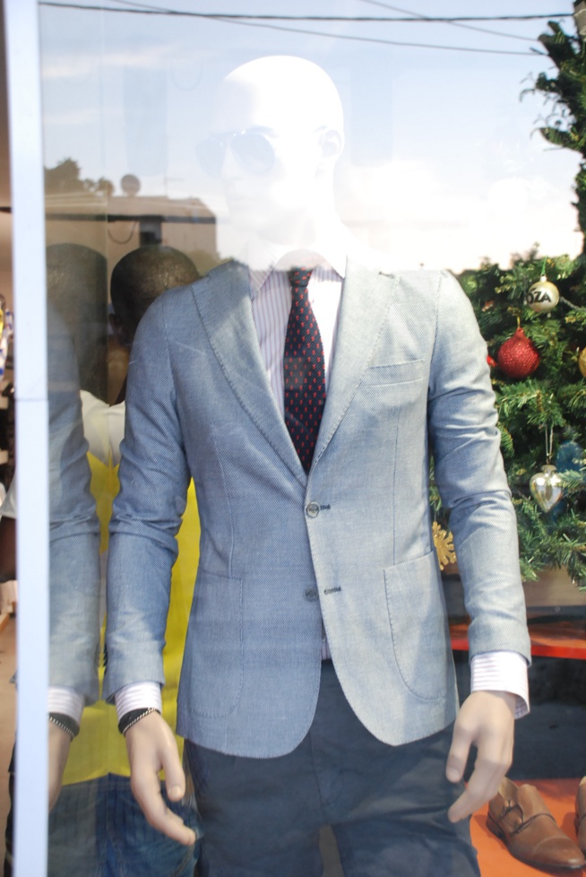 Fin d'année 2015; Choississez la classe le chic l'élégance et la qualité chez Gallé N'Diogou sise aux HLM en face l'ecole privée Madieye Sall. Fin d'année 2015; Choississez la classe le chic l'élégance et la qualité chez Gallé N'Diogou sise aux HLM en face l'ecole privée Madieye Sall.