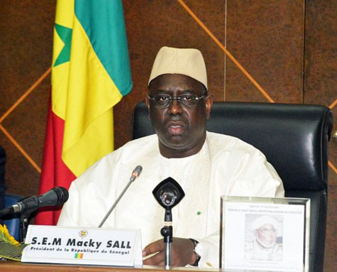 Le président Sall présente ses meilleurs vœux à la oumah islamique et à la communauté chrétienne Le président Sall présente ses meilleurs vœux à la oumah islamique et à la communauté chrétienne