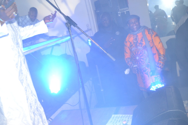 Première partie: Assane Ndiaye "nguéweul gui" et Zoula assurent le show à Brescia. REGARDEZ. Première partie: Assane Ndiaye "nguéweul gui" et Zoula assurent le show à Brescia. REGARDEZ.