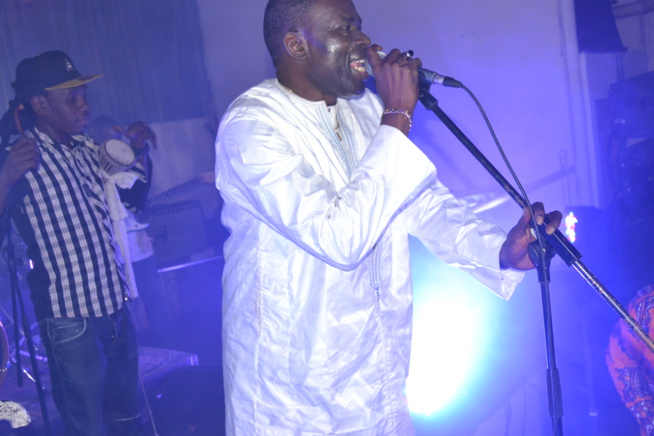 Première partie: Assane Ndiaye "nguéweul gui" et Zoula assurent le show à Brescia. REGARDEZ. Première partie: Assane Ndiaye "nguéweul gui" et Zoula assurent le show à Brescia. REGARDEZ.