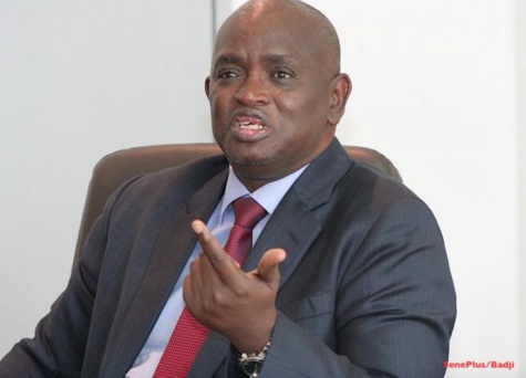 Face à Diop Decroix, Latif perd le contrôle Face à Diop Decroix, Latif perd le contrôle