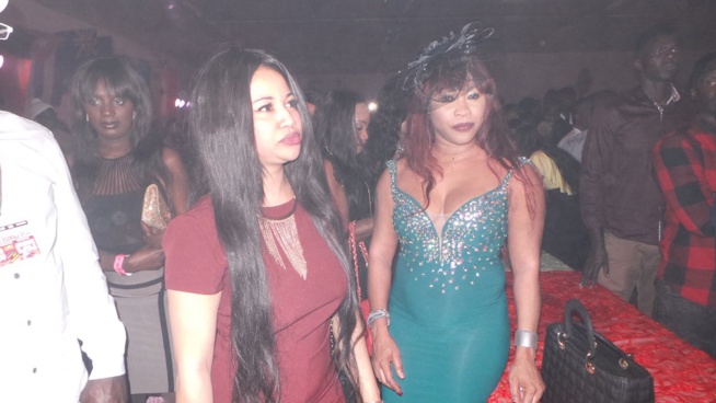 1er Jour de l'an 2016, Pape Diouf et la génération consciente marquent leur première soirée à Bruxelles. Regardez 1er Jour de l'an 2016, Pape Diouf et la génération consciente marquent leur première soirée à Bruxelles. Regardez