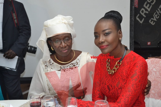 En images, la réception du mariage de Mouhamed, fils de l'avocat Me Ousmane Seye. Regardez En images, la réception du mariage de Mouhamed, fils de l'avocat Me Ousmane Seye. Regardez