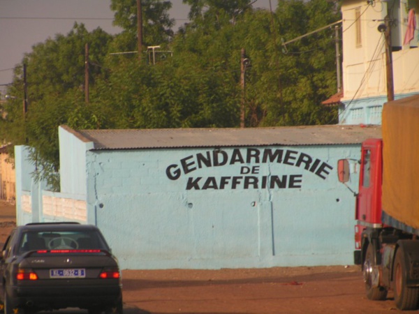 Marie Kaffrine : Le 2e adjoint vole le chéquier d'Abdoulaye Wilane et tente de retirer 300.000 FCfa Marie Kaffrine : Le 2e adjoint vole le chéquier d'Abdoulaye Wilane et tente de retirer 300.000 FCfa