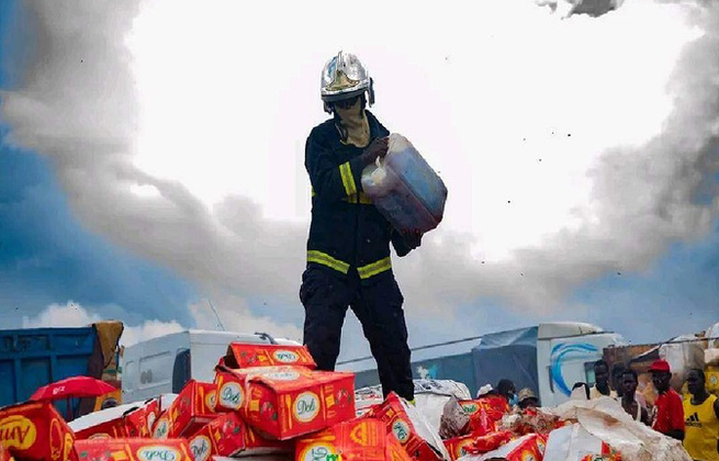 Podor / Sécurité alimentaire : Incinération de plusieurs produits impropres à la consommation Podor / Sécurité alimentaire : Incinération de plusieurs produits impropres à la consommation