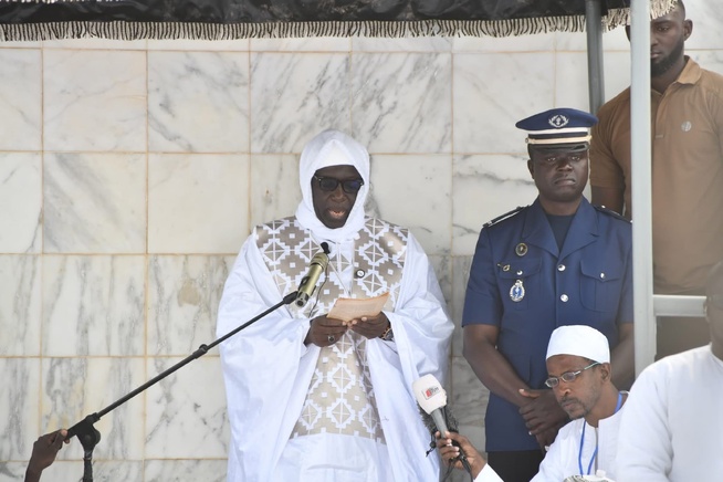 Eid-el-Fitr : Retour en images sur la prière de la Korité à Yoff Layène Eid-el-Fitr : Retour en images sur la prière de la Korité à Yoff Layène