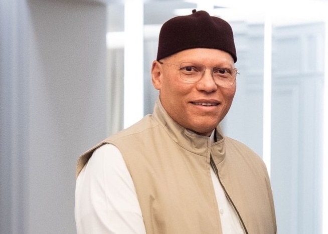 Karim Wade: "Lorsqu’un pays est au bord du précipice, la seule réaction possible est celle du sursaut collectif" Karim Wade: "Lorsqu’un pays est au bord du précipice, la seule réaction possible est celle du sursaut collectif"