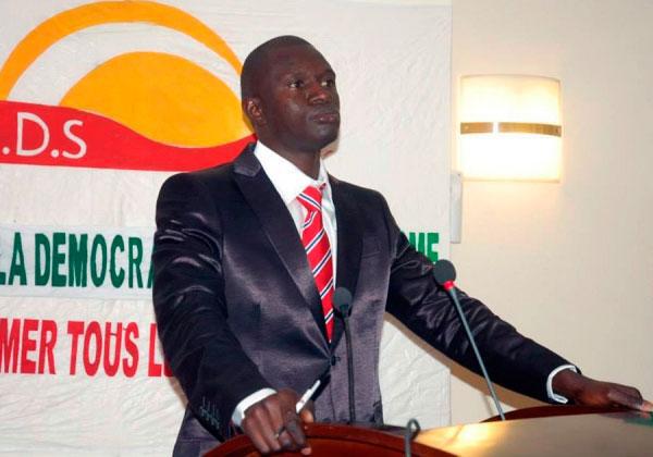 Réduction du mandat présidentiel : La Jds demande à Macky Sall de choisir entre le référendum ou la rue Réduction du mandat présidentiel : La Jds demande à Macky Sall de choisir entre le référendum ou la rue