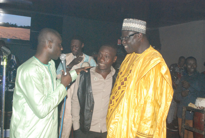 Premières sortie en 2016: Pape Diouf met le feu au Bloowy ex Klimanjaro. Regardez en images. Premières sortie en 2016: Pape Diouf met le feu au Bloowy ex Klimanjaro. Regardez en images.