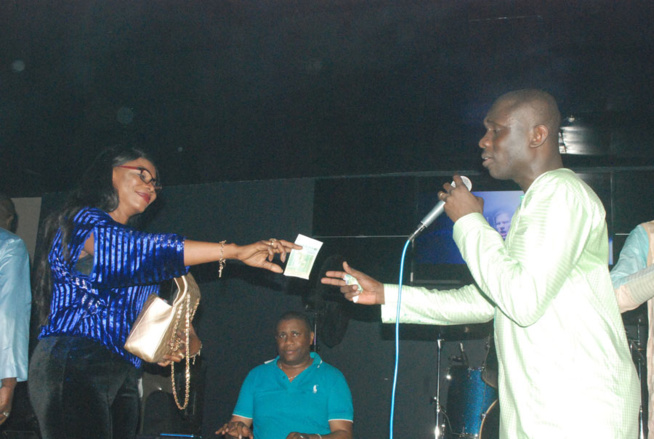 Premières sortie en 2016: Pape Diouf met le feu au Bloowy ex Klimanjaro. Regardez en images. Premières sortie en 2016: Pape Diouf met le feu au Bloowy ex Klimanjaro. Regardez en images.