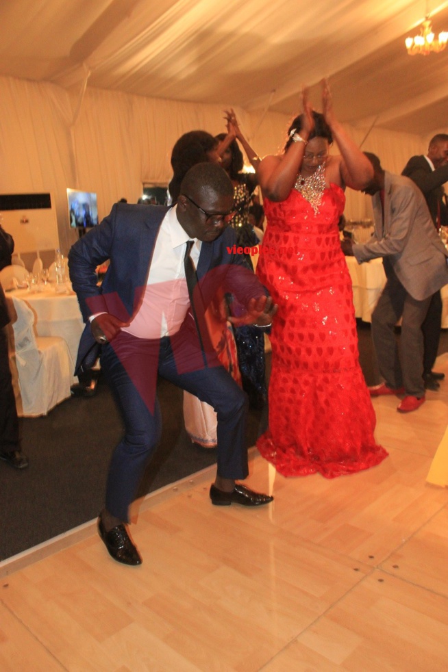 Photos: Séllé le photographe de dakaractu s'éclate au King Fhad Place à la soirée de la CRJS. Photos: Séllé le photographe de dakaractu s'éclate au King Fhad Place à la soirée de la CRJS.