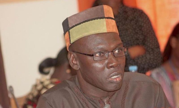 Pr Babacar Guèye avertit : "Si Macky ne réduit pas son mandat, il y aura une guérilla" Pr Babacar Guèye avertit : "Si Macky ne réduit pas son mandat, il y aura une guérilla"