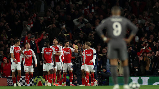 Arsenal terrasse le Real Madrid à Londres grâce à un doublé magistral de Rice ! Arsenal terrasse le Real Madrid à Londres grâce à un doublé magistral de Rice !