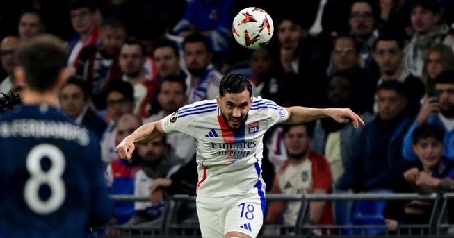 OL Manchester United : Les lyonnais sauvés par Cherki OL Manchester United : Les lyonnais sauvés par Cherki