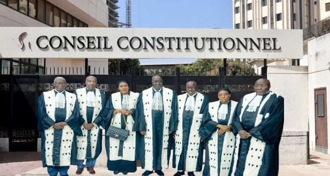 Recours en inconstitutionnalité contre la loi interprétative de la loi d’amnistie- de 7 A 4 SAGES : L’impasse du Conseil Constitutionnel Recours en inconstitutionnalité contre la loi interprétative de la loi d’amnistie- de 7 A 4 SAGES : L’impasse du Conseil Constitutionnel