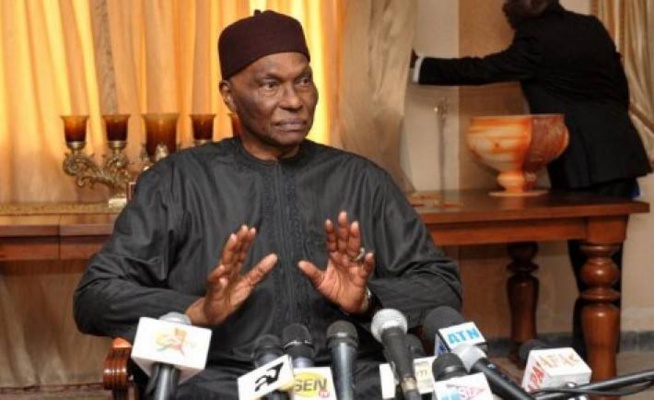 Abdoulaye Wade : « Le pouvoir a les mains liées et Macky Sall n’agit pas librement… » Abdoulaye Wade : « Le pouvoir a les mains liées et Macky Sall n’agit pas librement… »