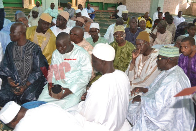 MARIAGE: Le transitaire Ibou Sow Ardo prend une "Niarel". Revivez les images. MARIAGE: Le transitaire Ibou Sow Ardo prend une "Niarel". Revivez les images.