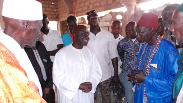 Dans la profonde banlieue, Idrissa Seck poursuit son opération de charme Dans la profonde banlieue, Idrissa Seck poursuit son opération de charme