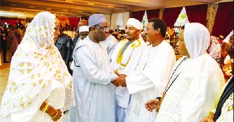 Me Mame Adama Gueye et Cie dénoncent les audiences que Macky Sall accorde à des groupes ethniques Me Mame Adama Gueye et Cie dénoncent les audiences que Macky Sall accorde à des groupes ethniques