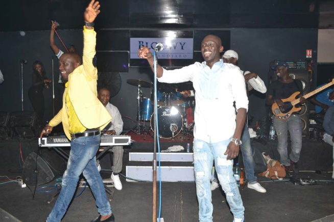 DAKAR WEEK: Pape Diouf met le feu au BLOOWY et vous donne rendez-vous ce dimanche au Baramundi. Regardez DAKAR WEEK: Pape Diouf met le feu au BLOOWY et vous donne rendez-vous ce dimanche au Baramundi. Regardez