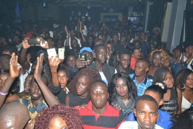 DAKAR WEEK: Pape Diouf met le feu au BLOOWY et vous donne rendez-vous ce dimanche au Baramundi. Regardez DAKAR WEEK: Pape Diouf met le feu au BLOOWY et vous donne rendez-vous ce dimanche au Baramundi. Regardez