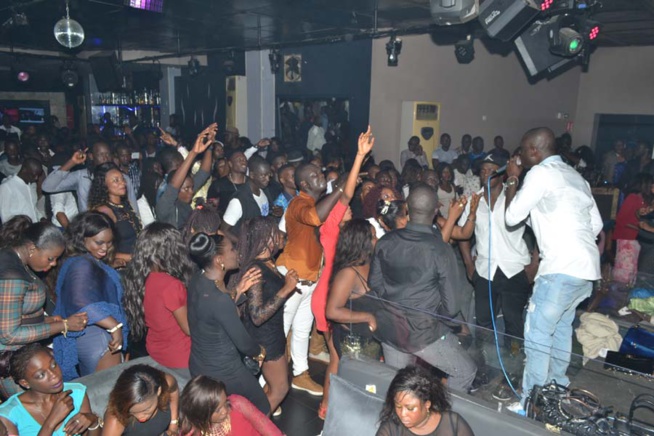 DAKAR WEEK: Pape Diouf met le feu au BLOOWY et vous donne rendez-vous ce dimanche au Baramundi. Regardez DAKAR WEEK: Pape Diouf met le feu au BLOOWY et vous donne rendez-vous ce dimanche au Baramundi. Regardez