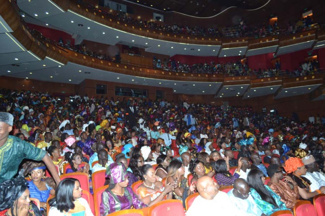 Cérémonie de clôture de la série "Un café Avec", Cheikh Yerim réussit encore le pari de la mobilisation. Regardez