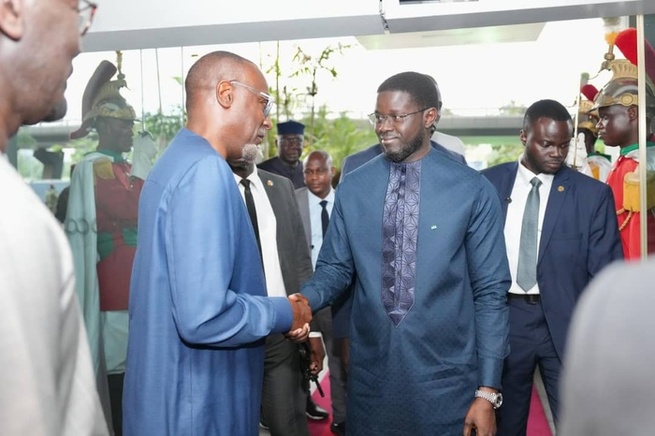 Présent à la 12 édition du CEO Forum : Le président de la République, Bassirou Diomaye Faye a reçu en audience privée, l'homme d'affaires Yérim Sow Présent à la 12 édition du CEO Forum : Le président de la République, Bassirou Diomaye Faye a reçu en audience privée, l'homme d'affaires Yérim Sow