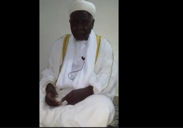 Après Serigne Mansour Sy, Baba Lamine Niass est le seul marabout qui a osé parler de l'homosexualité... Après Serigne Mansour Sy, Baba Lamine Niass est le seul marabout qui a osé parler de l'homosexualité...