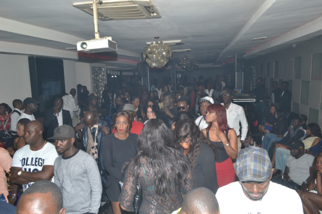 Pape Diouf explose comme d'habitude le Baramundi. Regardez Pape Diouf explose comme d'habitude le Baramundi. Regardez