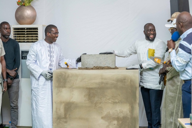 Inauguration de la Tour Intergénérationnelle de l’Intersyndicale des Travailleurs de la Sonatel : Un pas vers l’émergence du Sénégal Inauguration de la Tour Intergénérationnelle de l’Intersyndicale des Travailleurs de la Sonatel : Un pas vers l’émergence du Sénégal
