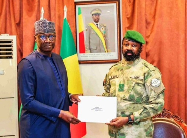 Diplomatie : Le Président Assimi Goïta a reçu le ministre sénégalais des Forces armées, porteur d’un message du Président Diomaye Faye Diplomatie : Le Président Assimi Goïta a reçu le ministre sénégalais des Forces armées, porteur d’un message du Président Diomaye Faye