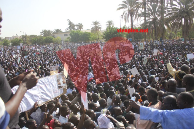 Manifestation anti-Jeune Afrique à la mosquée Massalikul Jinane à Dakar (images) Manifestation anti-Jeune Afrique à la mosquée Massalikul Jinane à Dakar (images)