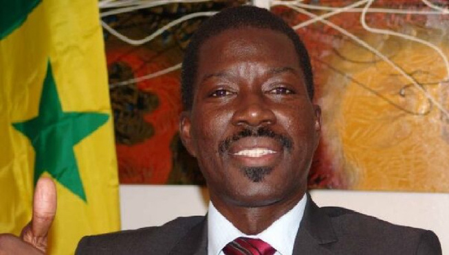 Fête des Mères : L'ex Maire de Thiès, Talla Sylla rend hommage a sa maman et à toutes les mères.