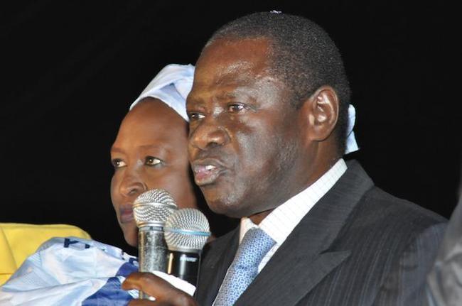 Pape Diop : "L'argent a anesthésié Latif Coulibaly" Pape Diop : "L'argent a anesthésié Latif Coulibaly"