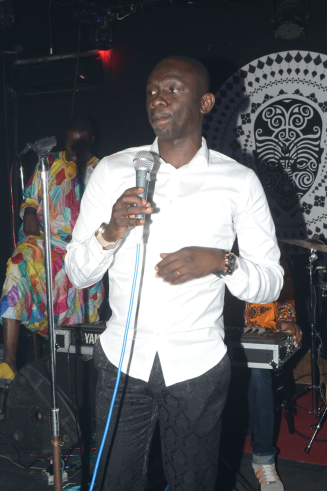 Pape Diouf au Barramundi: le Pikinois attire de plus en plus. Regardez Pape Diouf au Barramundi: le Pikinois attire de plus en plus. Regardez