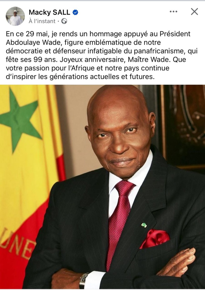 L'ex Président Macky Sall rend un vibrant hommage à Me Abdoulaye Wade à ses 99ans. L'ex Président Macky Sall rend un vibrant hommage à Me Abdoulaye Wade à ses 99ans.
