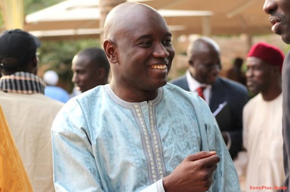 Débauchage : Aly Ngouille Ndiaye pêche dans les eaux d'Idrissa Seck Débauchage : Aly Ngouille Ndiaye pêche dans les eaux d'Idrissa Seck