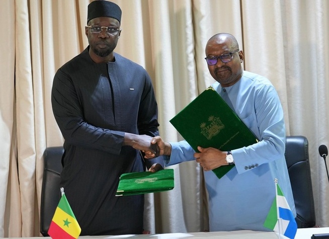 Coopération régionale : Ousmane Sonko signe plusieurs accords stratégiques avec la Sierra Leone Coopération régionale : Ousmane Sonko signe plusieurs accords stratégiques avec la Sierra Leone