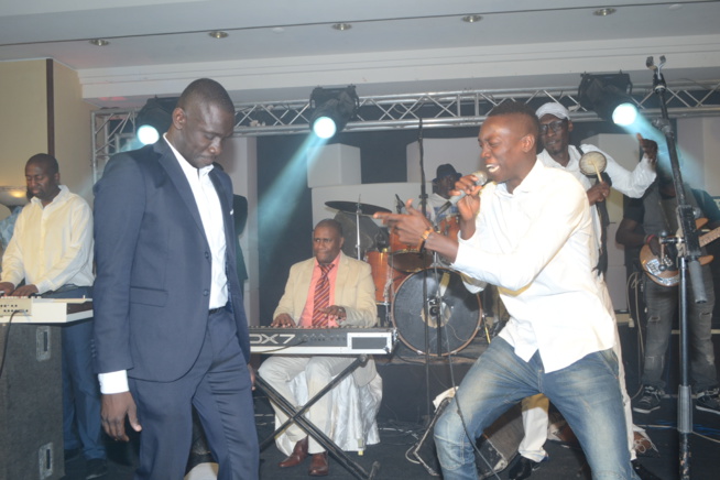 Gala Oscar de l' Innovation avec la RTS, Pape Diouf chauffe le publique au King Fhad Place. Gala Oscar de l' Innovation avec la RTS, Pape Diouf chauffe le publique au King Fhad Place.