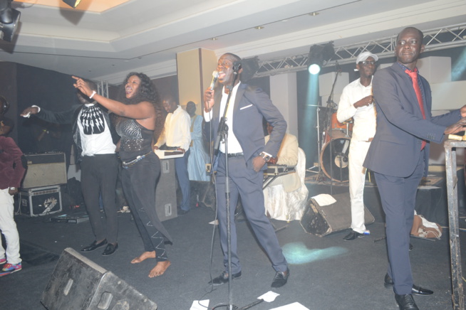 Gala Oscar de l' Innovation avec la RTS, Pape Diouf chauffe le publique au King Fhad Place. Gala Oscar de l' Innovation avec la RTS, Pape Diouf chauffe le publique au King Fhad Place.